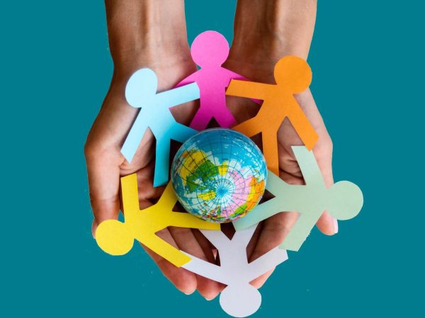 Con la red internacional IAPA, facilitamos acceso de ONG's guatemaltecas a financiamiento internacional, asegurando cumplimiento con estándares globales de transparencia y maximizando oportunidades de cooperación.